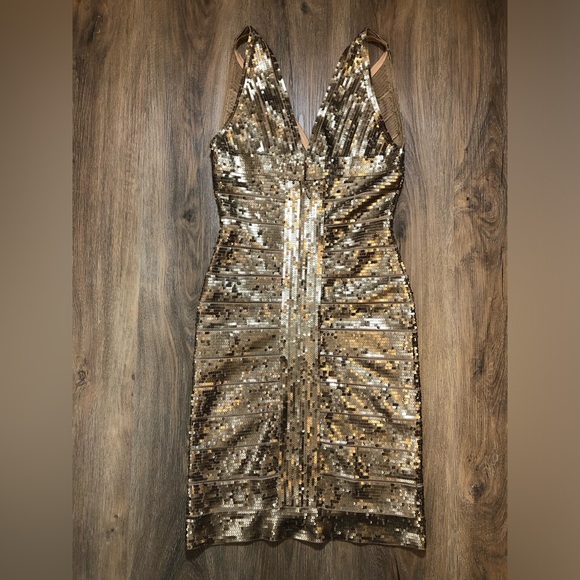 Herve Leger Gold Sequin Bandage Dress - Picture 9 of 17